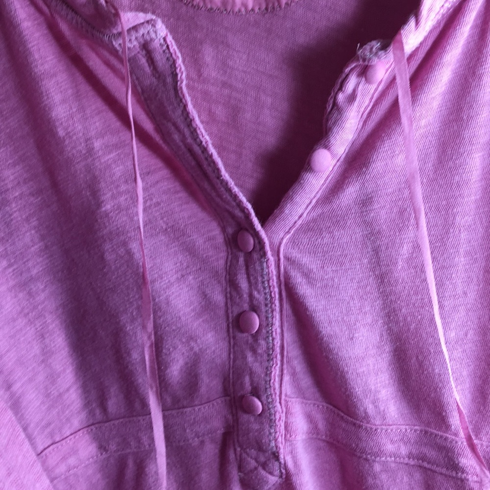 AE light pink blouse - Picture 8 of 9